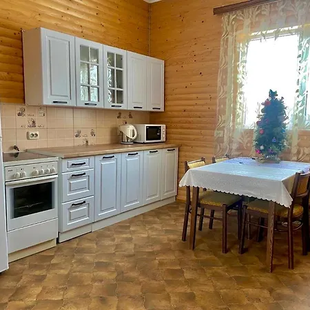 затишний будиночок біля річки Hébergement de vacances Krivorovnya