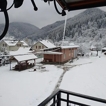 затишний будиночок біля річки Ferienhaus