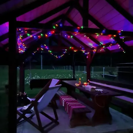 затишний будиночок біля річки Hébergement de vacances