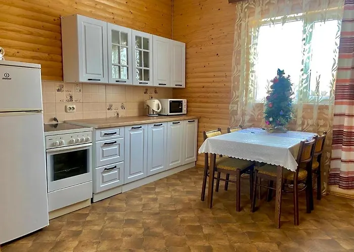 затишний будиночок біля річки بيت للعطل Krivorovnya